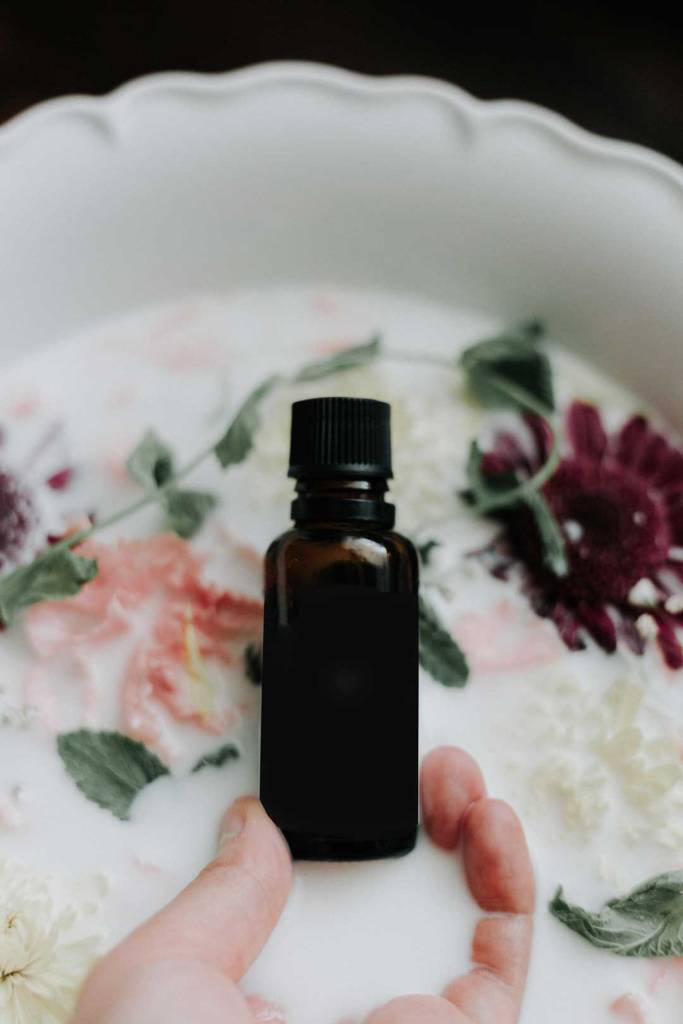 imbolc bath ritual herbs and essential oils